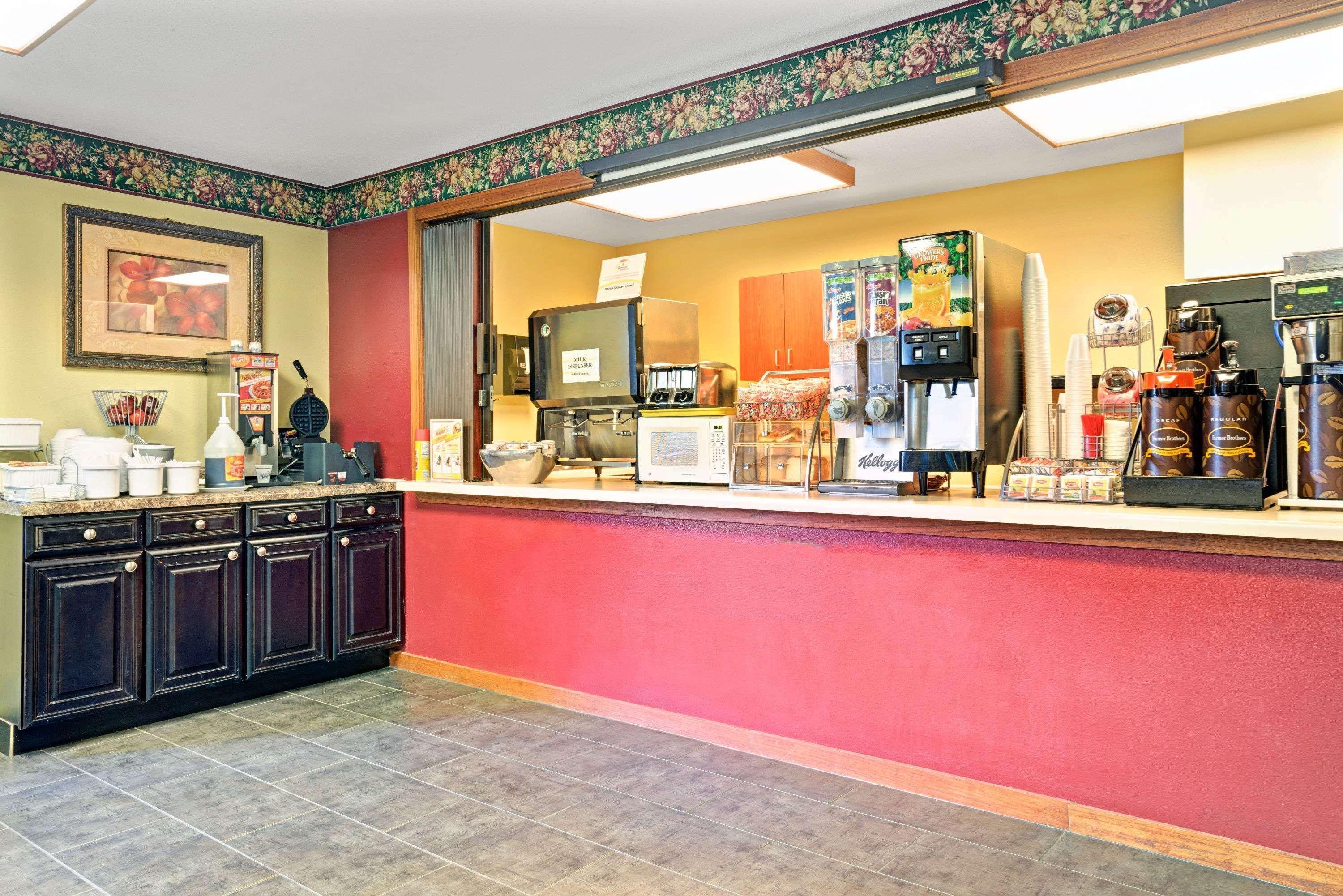 Hotel Super 8 By Wyndham